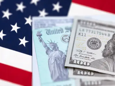 There are two deduction methods when filing taxes: the standard deduction method and the itemized deduction method.